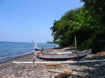 Beachfront land in north Bali Pacung